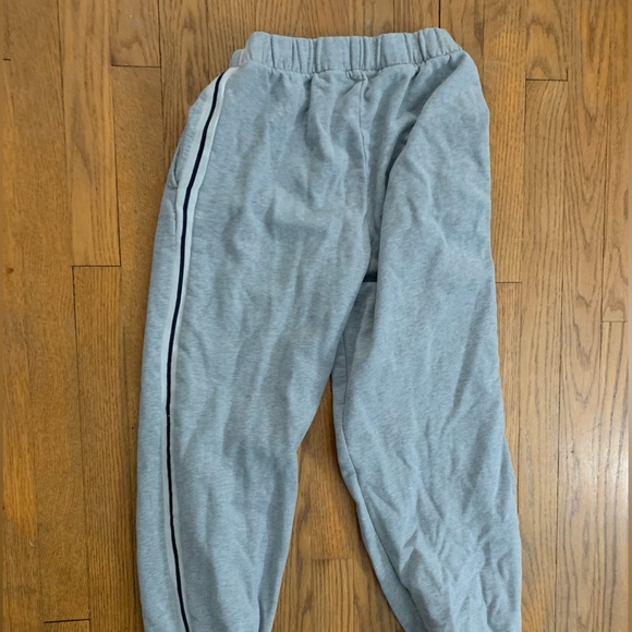 Brandy Melville sweatpants - Picture 2 of 3